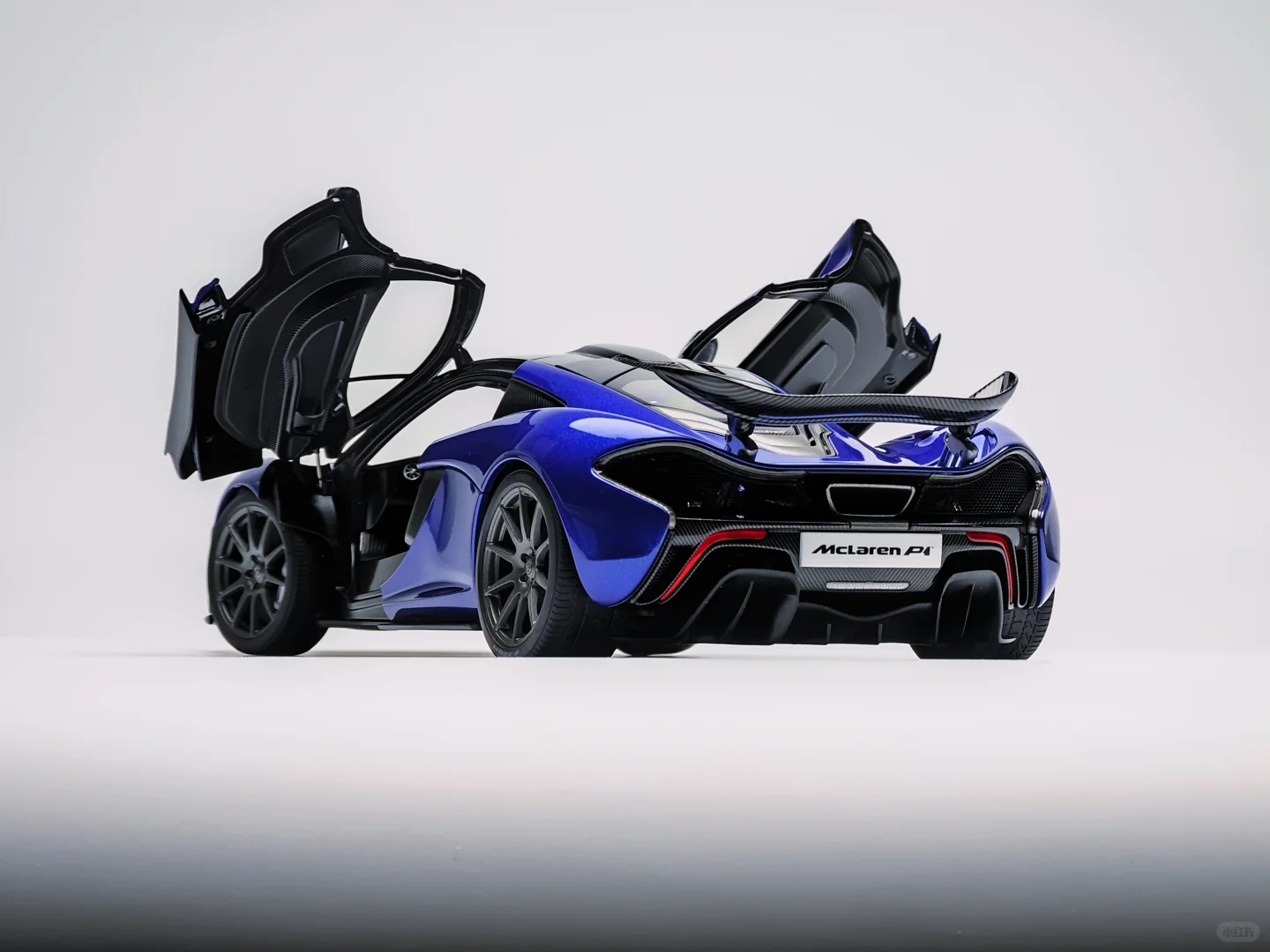 AA至此走上卖塑料的罪恶之路 迈凯伦 P1