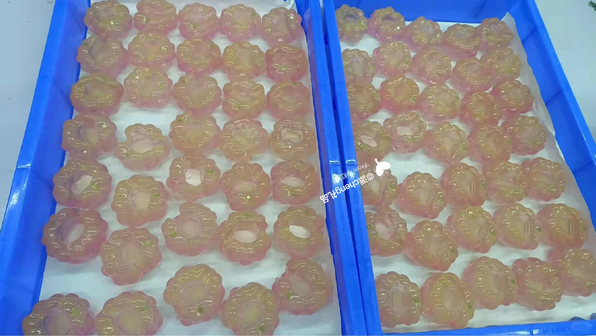 潮玩树脂pu生产过程/层层把控/步步精打