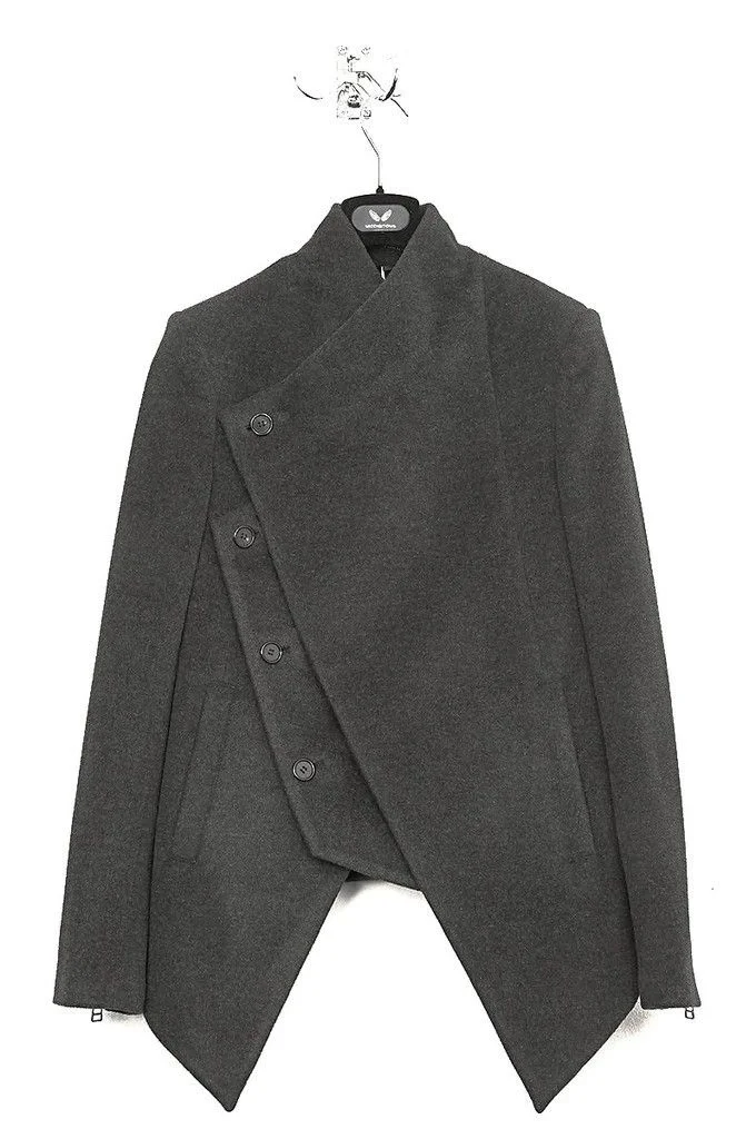 审美积累｜解构 不对称 造型领 外套