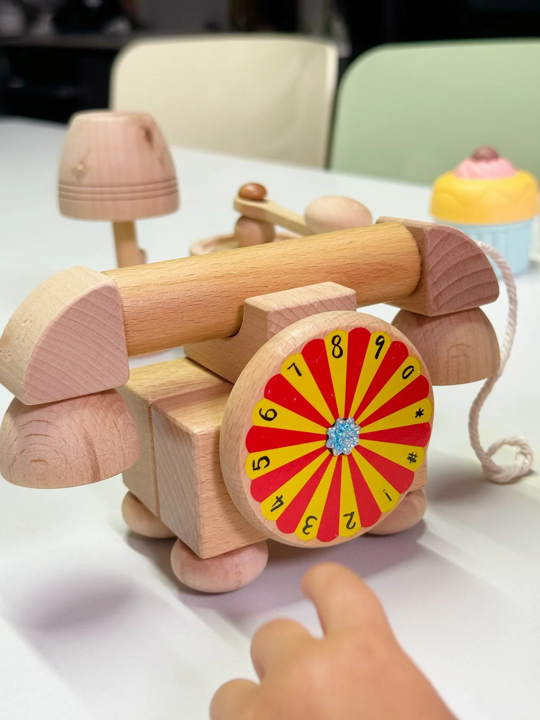 发现了一个绝绝子木制玩具工具人！