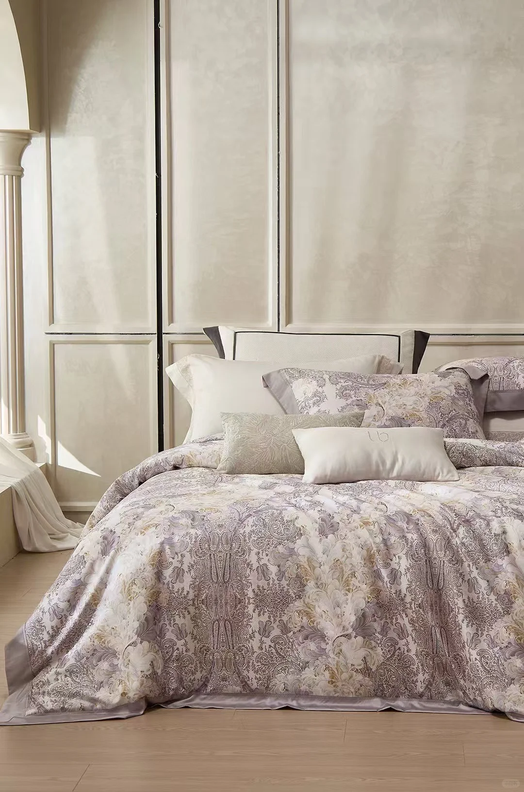 绫罗缎数码印花?奥德莉-山梗紫