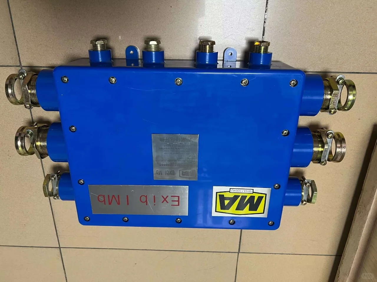 KHX50-50路矿用EX防爆型通讯线路防雷箱