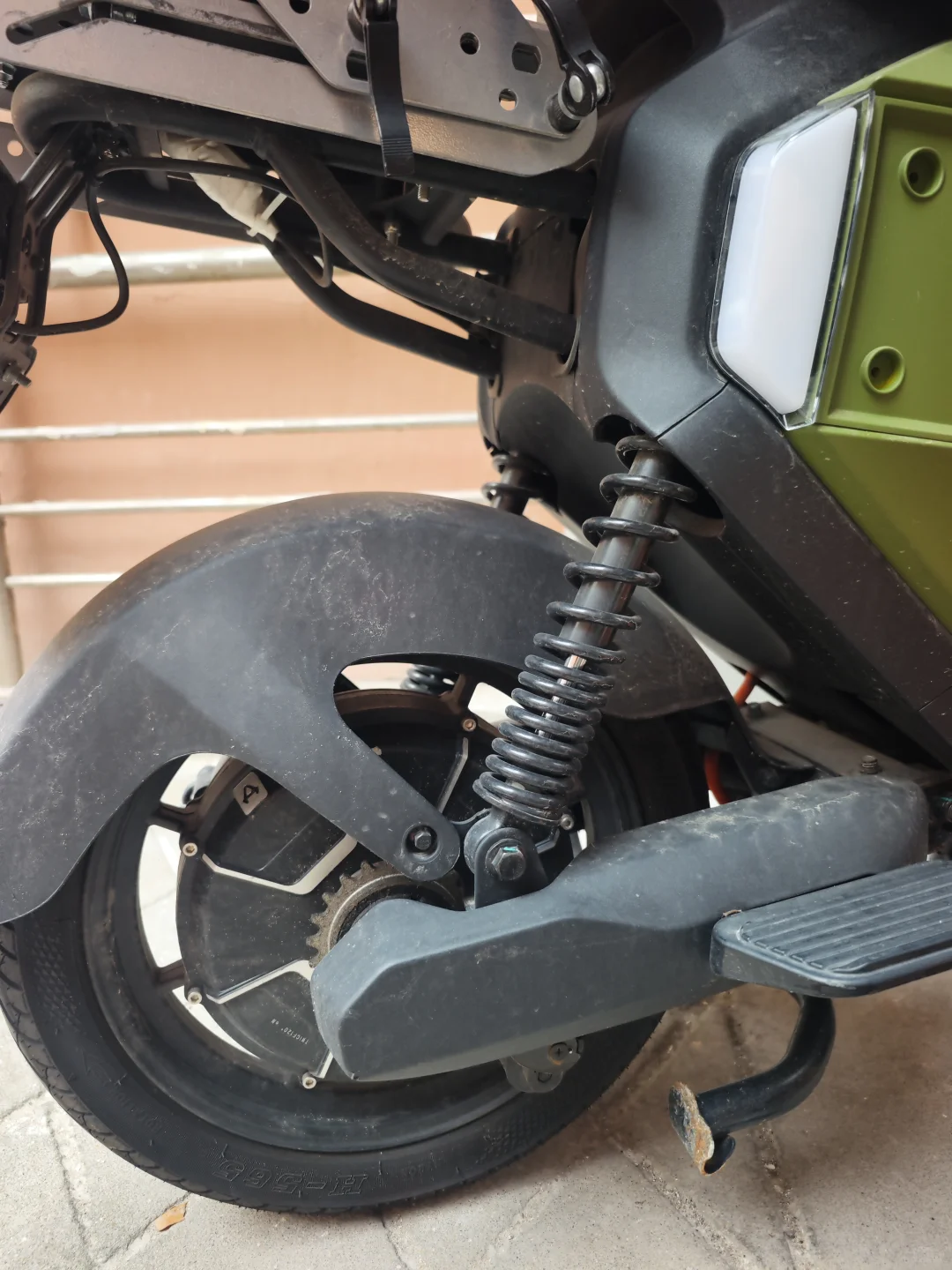 小牛U2更换川南后减震