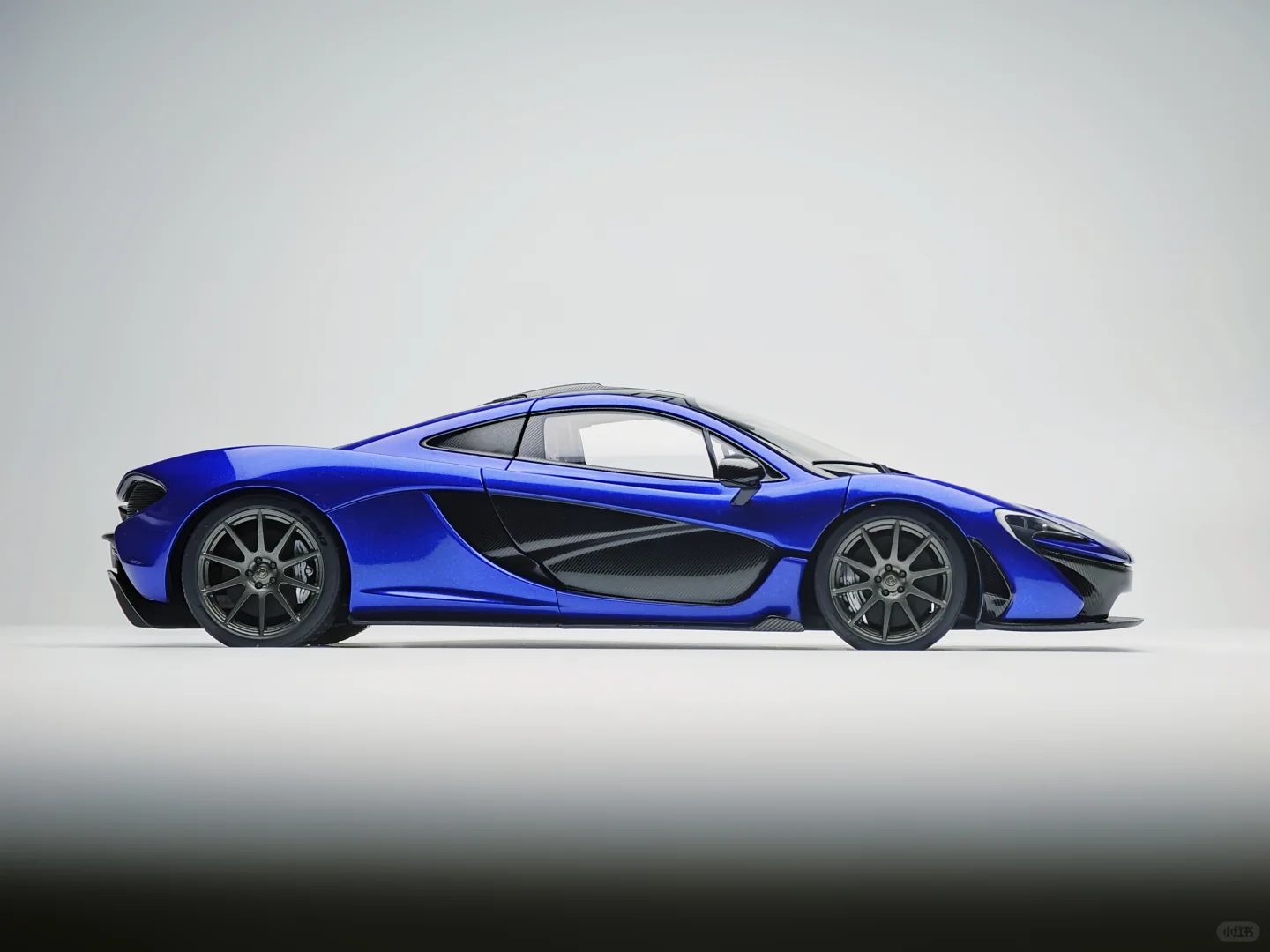 AA至此走上卖塑料的罪恶之路 迈凯伦 P1