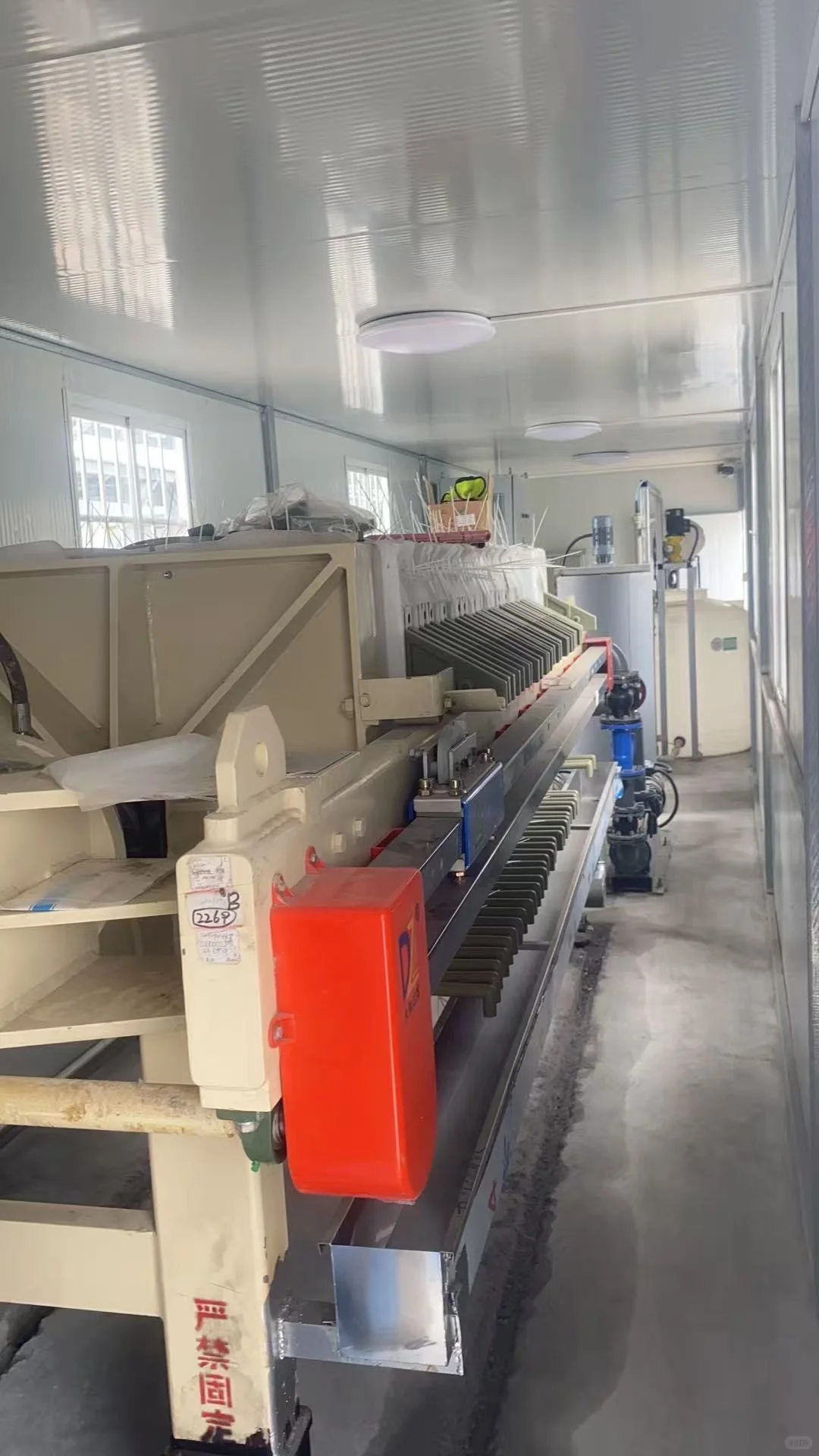 工厂大脑｜PLC：你每天用的东西，都被它“算计”