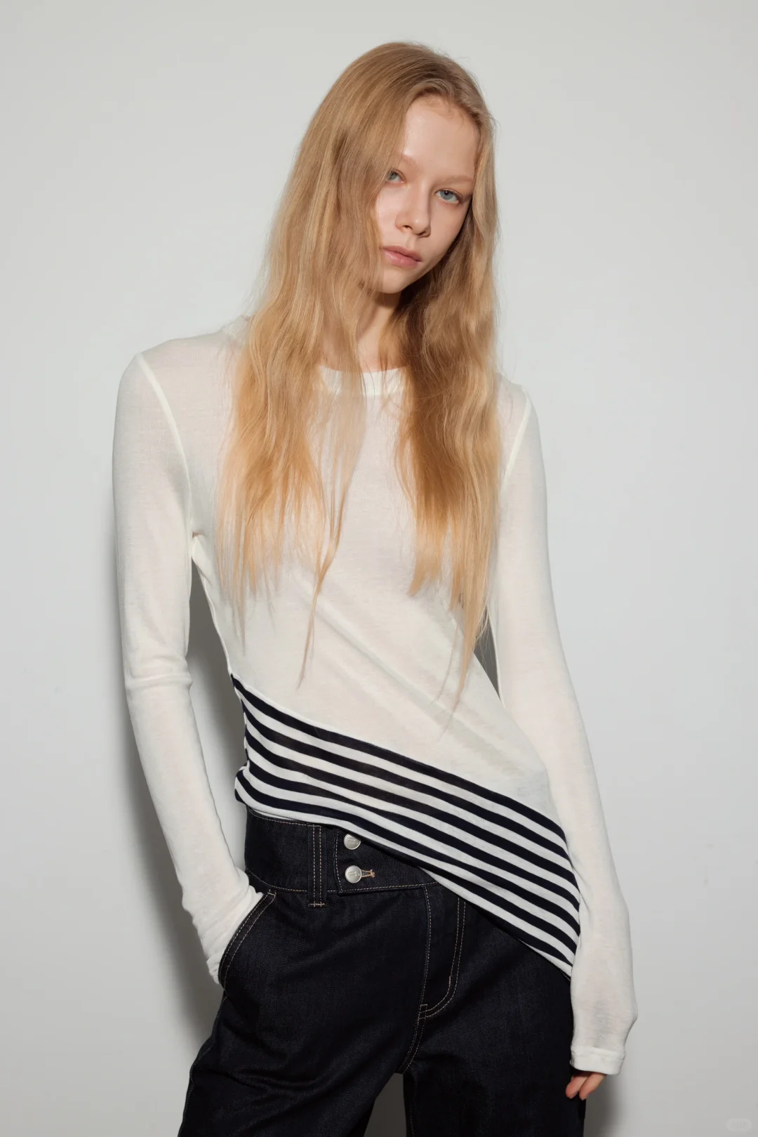 BOLD/italic｜条纹拼接斜摆打底衫