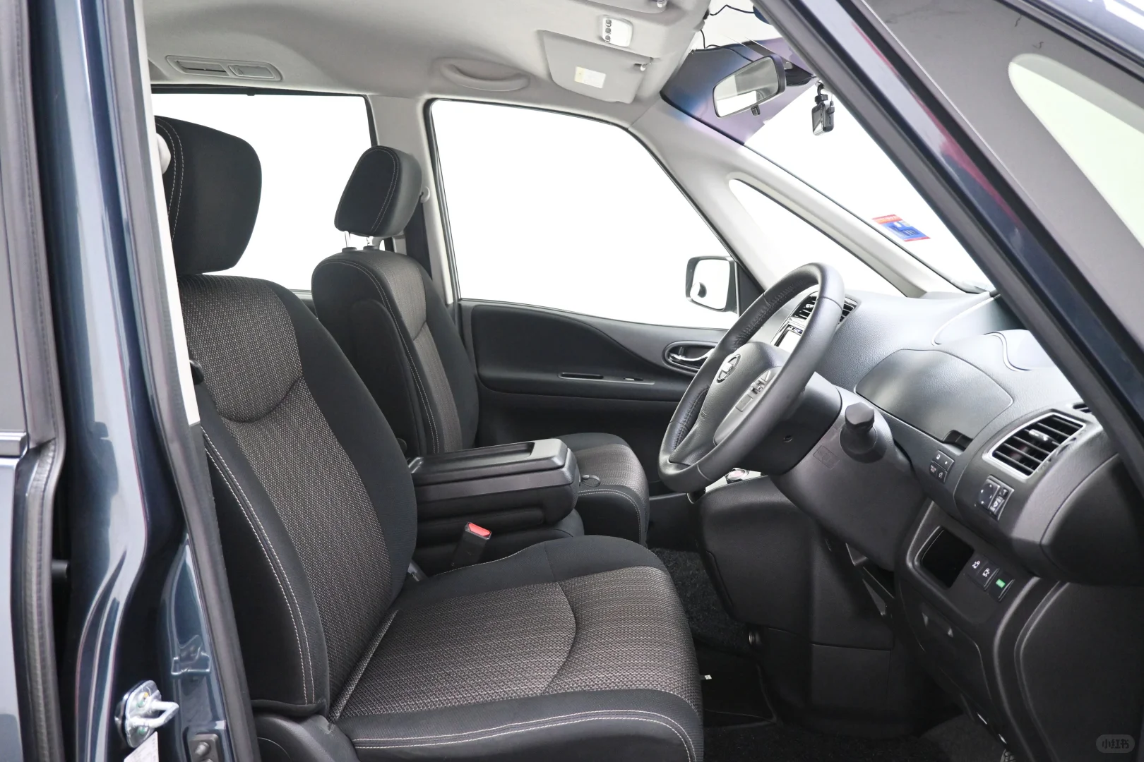 ✨ 【2017年日产Serena 2.0 S-Hybrid 高配