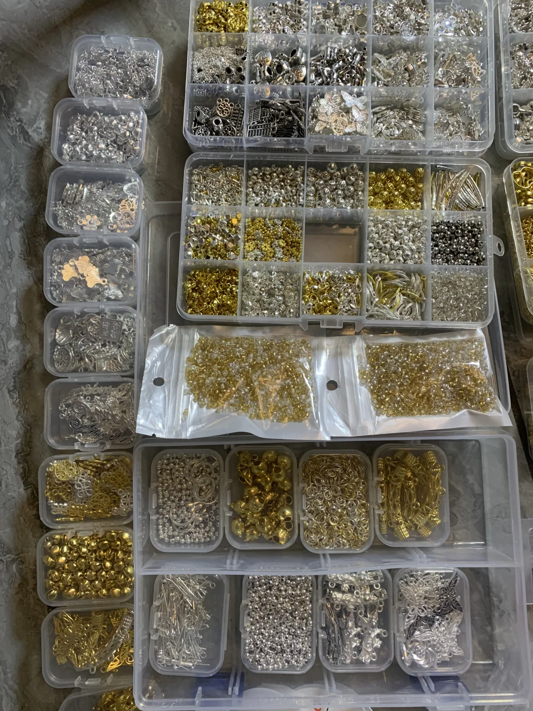 6斤多合金配件打包出，80包车马