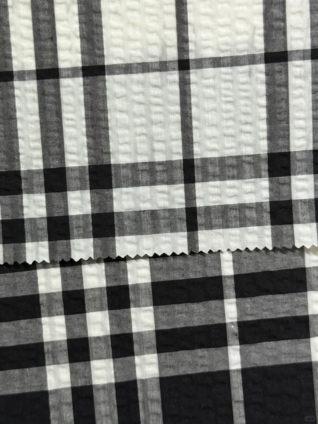 ?日系风格格控狂喜的全棉网格面料