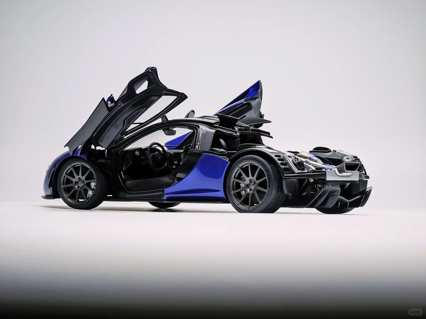 AA至此走上卖塑料的罪恶之路 迈凯伦 P1