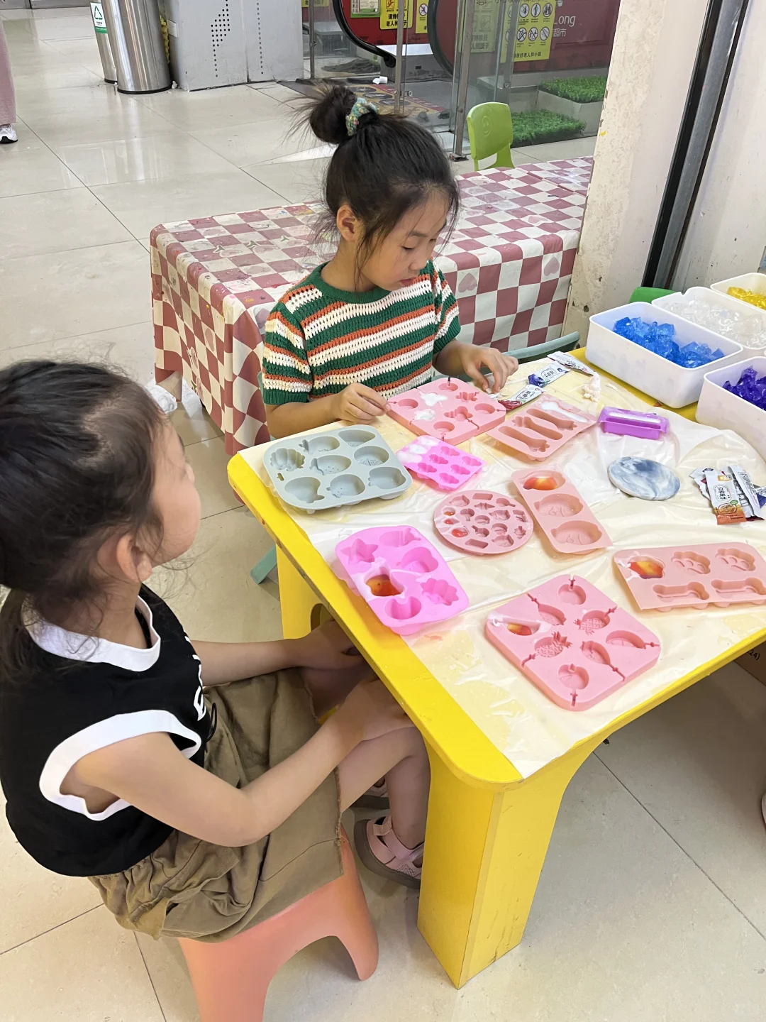 考古桌子，宇宙最辛苦