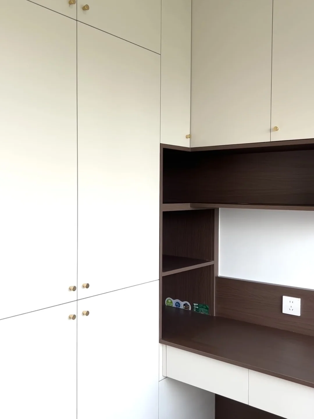 千年舟斜晖胡桃+婷兰灰｜衣柜美到心巴