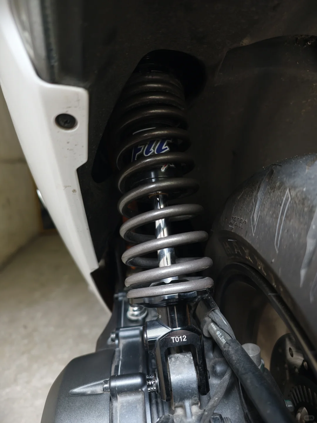 Ae7单枪台湾减震Fitshox不带气瓶版直上