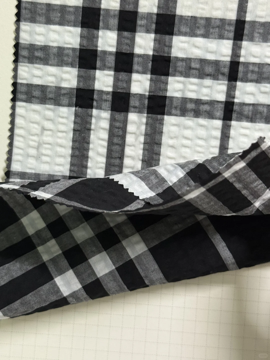 ?日系风格格控狂喜的全棉网格面料