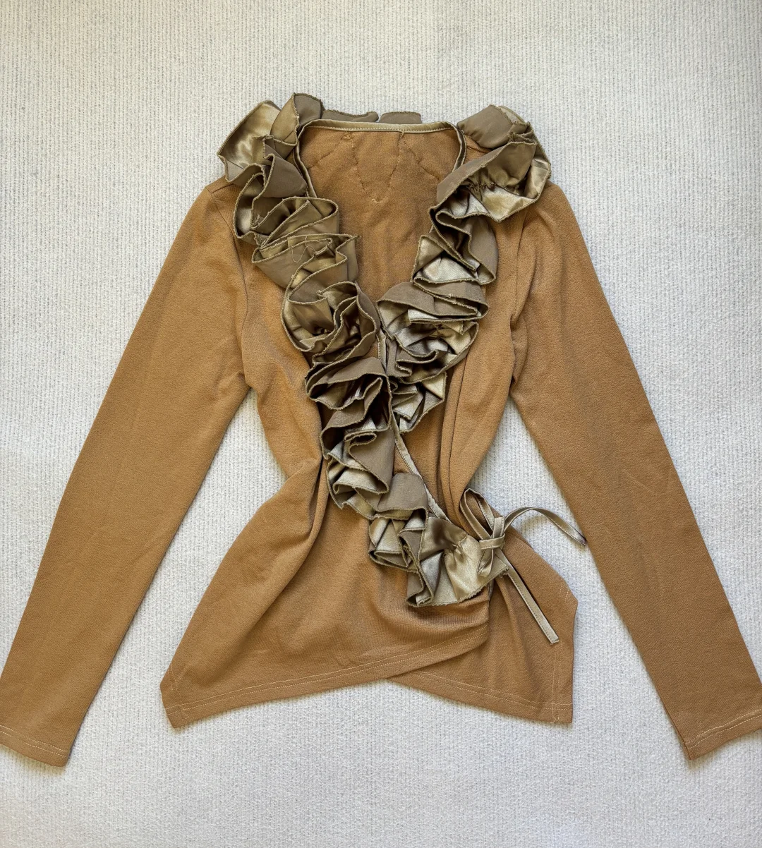 立体木耳边斜襟绑带不规则