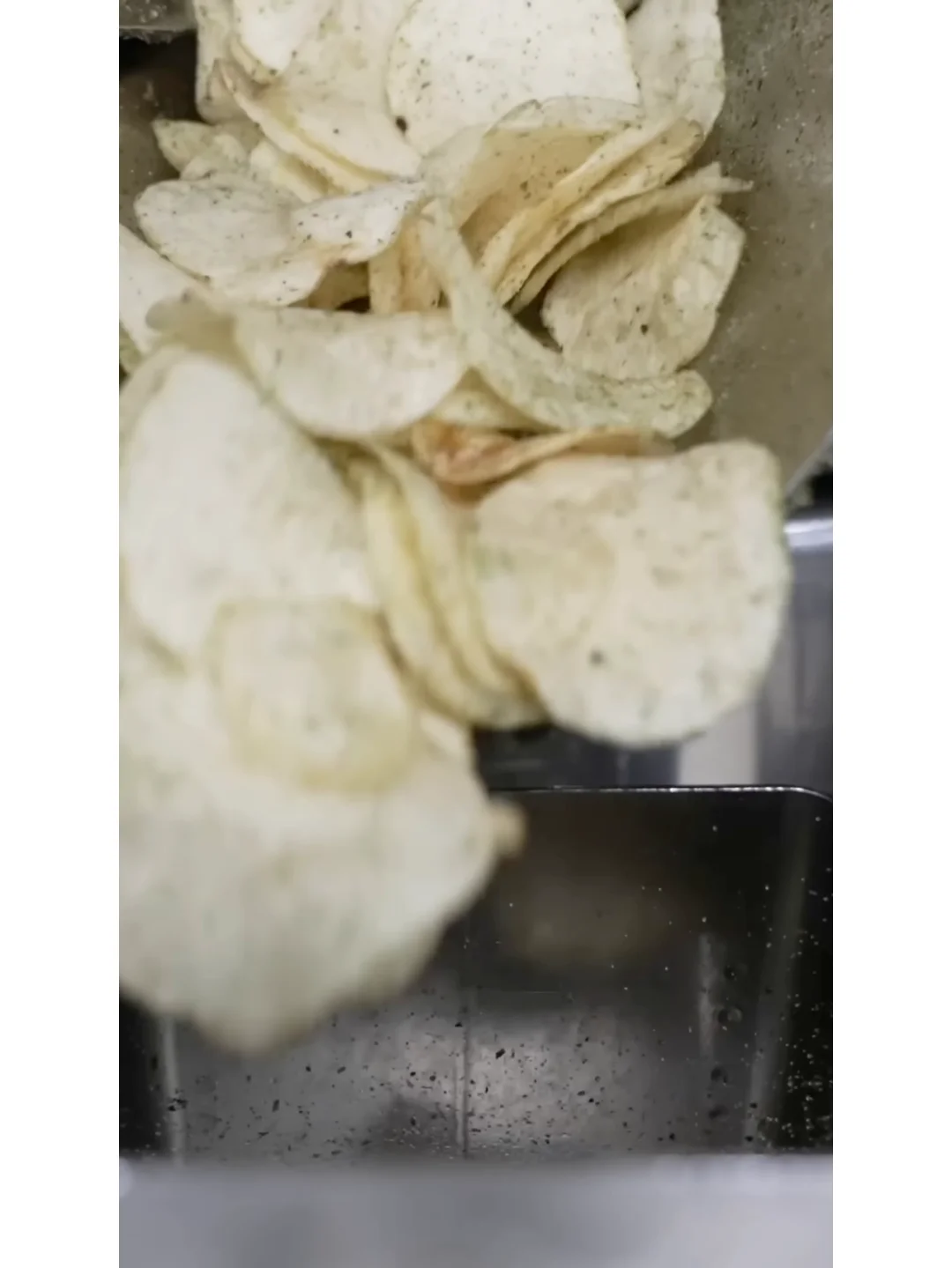 全自动薯片包装机告别人工手工包装