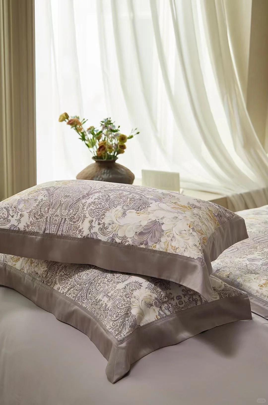 绫罗缎数码印花?奥德莉-山梗紫