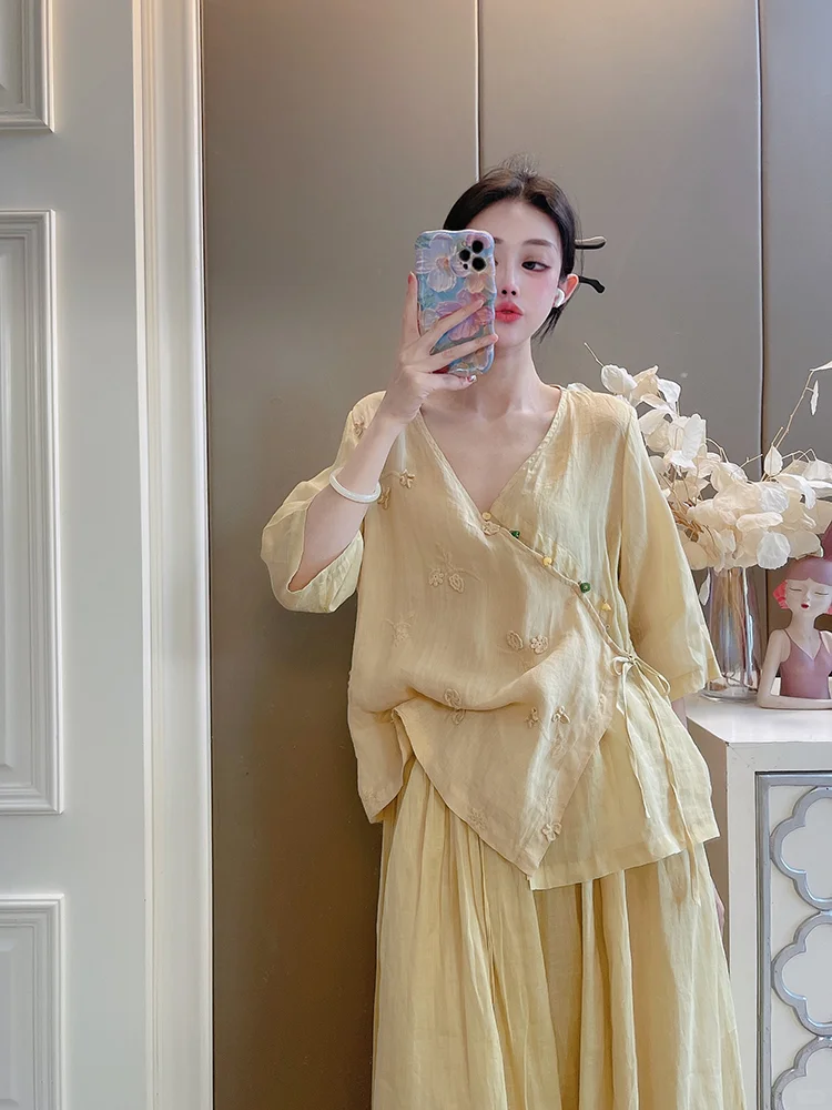 天然褶皱｜设计师故意留下的呼吸空间