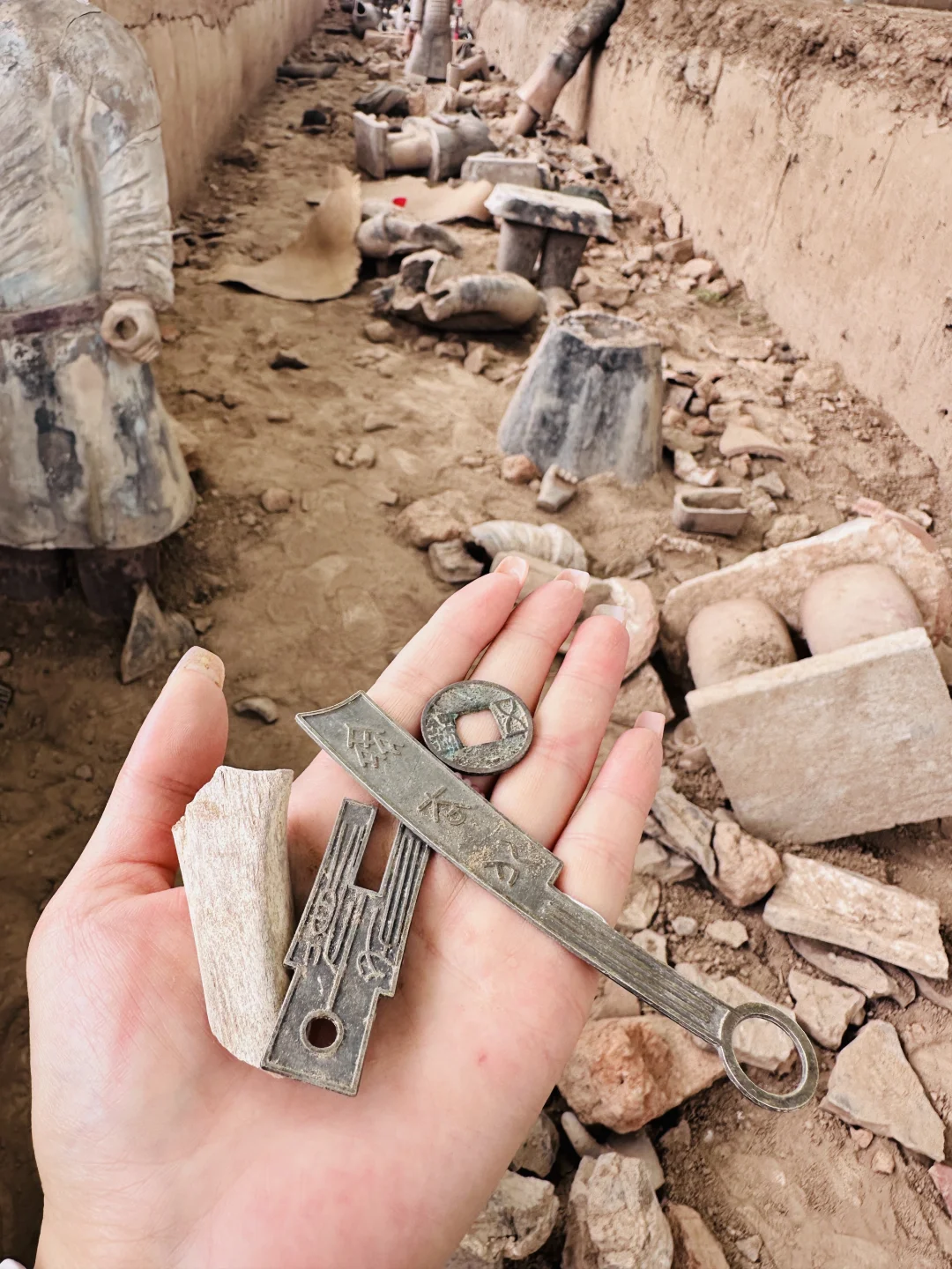 挖到宝啦?沉浸式考古体验太酷啦！