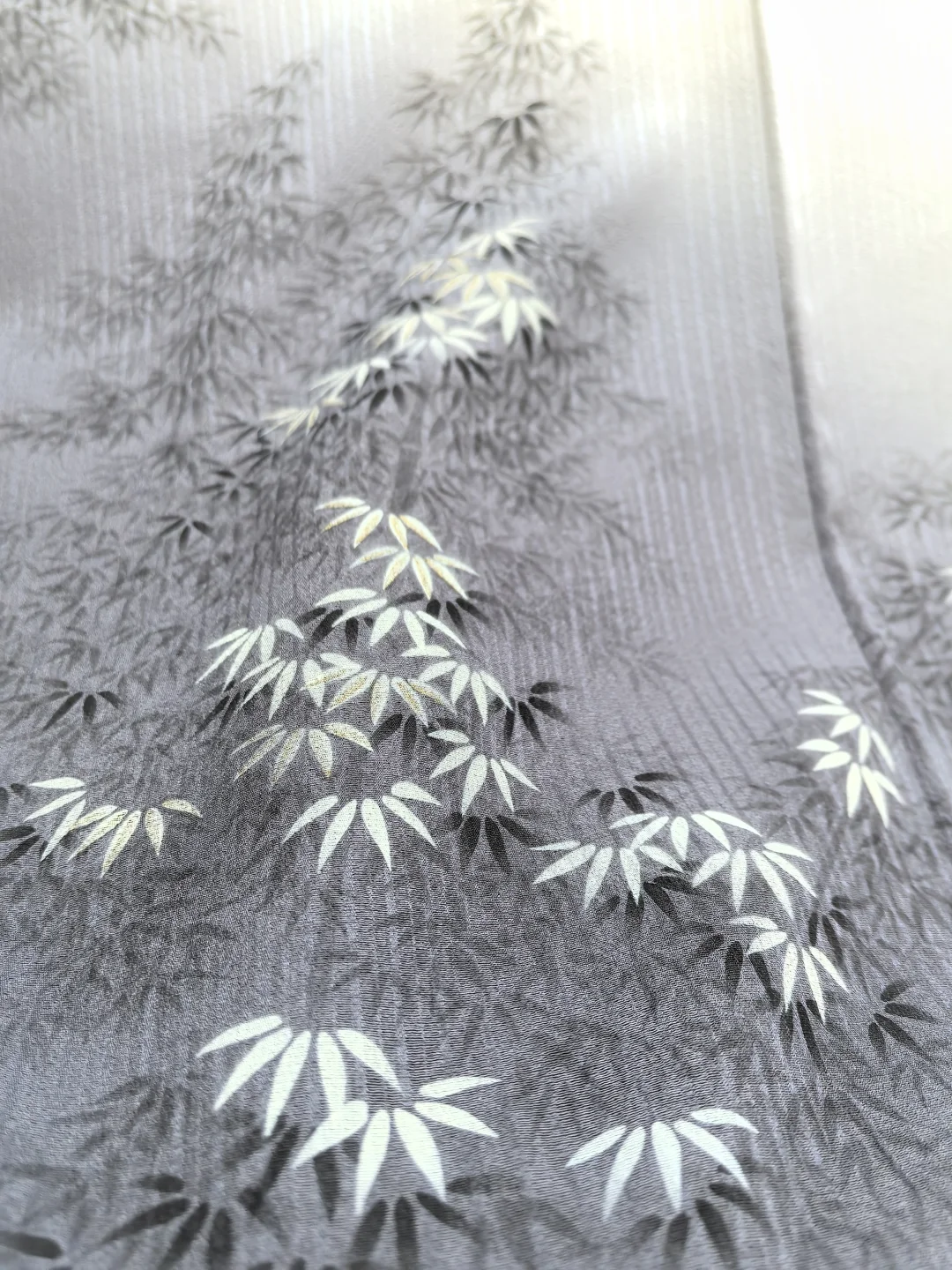 「呢喃竹语 付下」