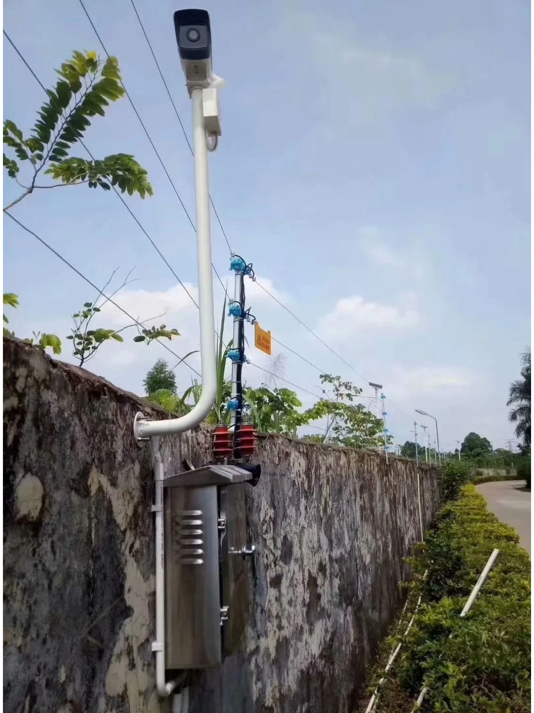 电子围栏与高压电网的区别