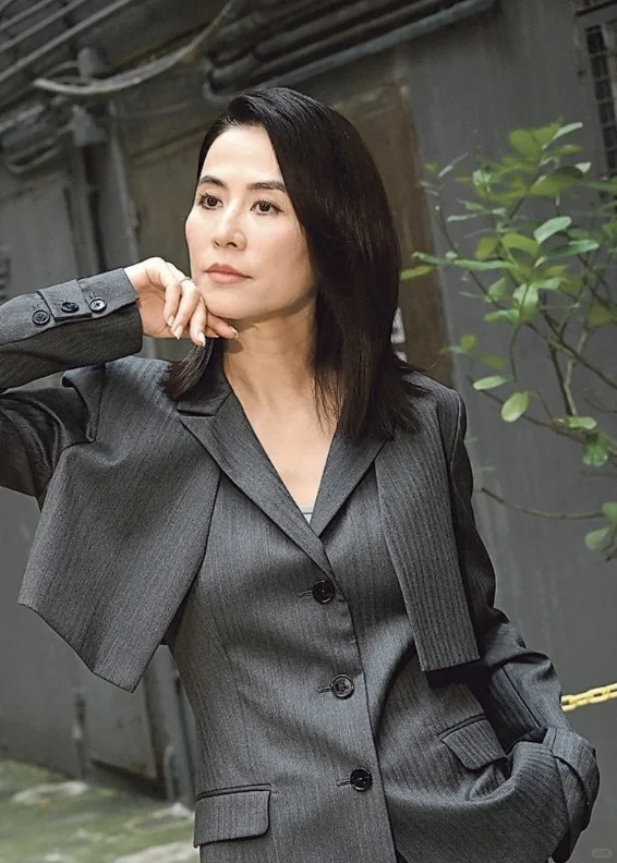 宣萱，利落从容风范