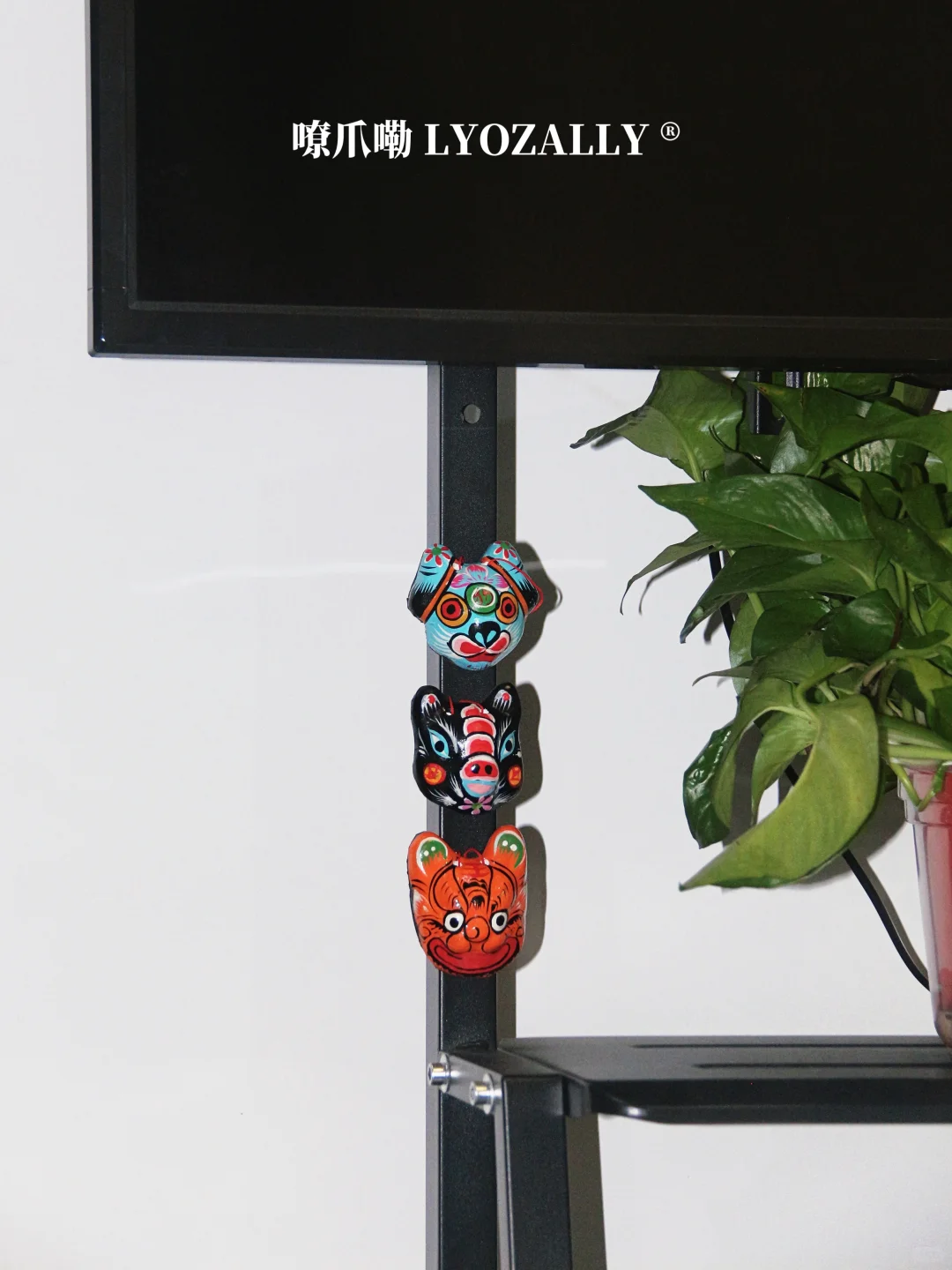 3mm加厚磁铁严丝合缝，让它们在门庭上稳固