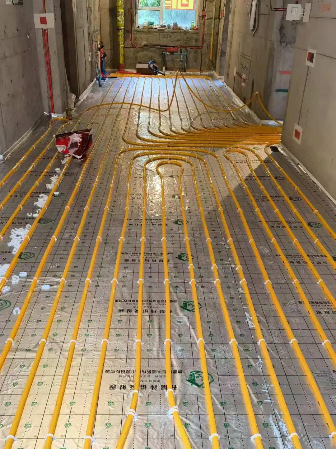 伟星三层高端阻氧管赔黑金分水器完美交付