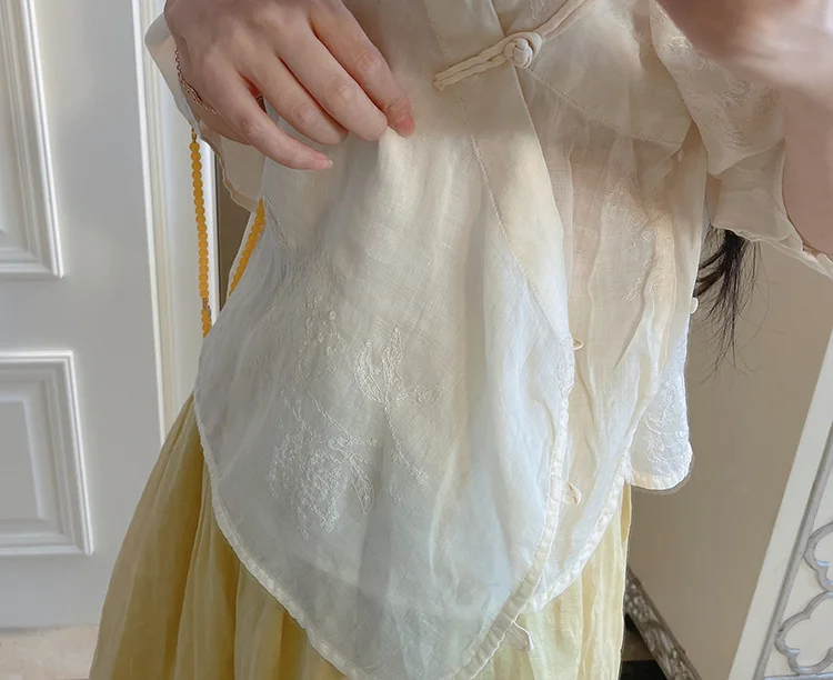 天然褶皱｜设计师故意留下的呼吸空间