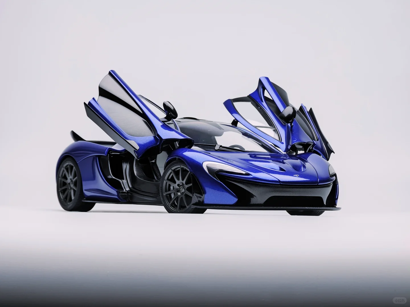 AA至此走上卖塑料的罪恶之路 迈凯伦 P1