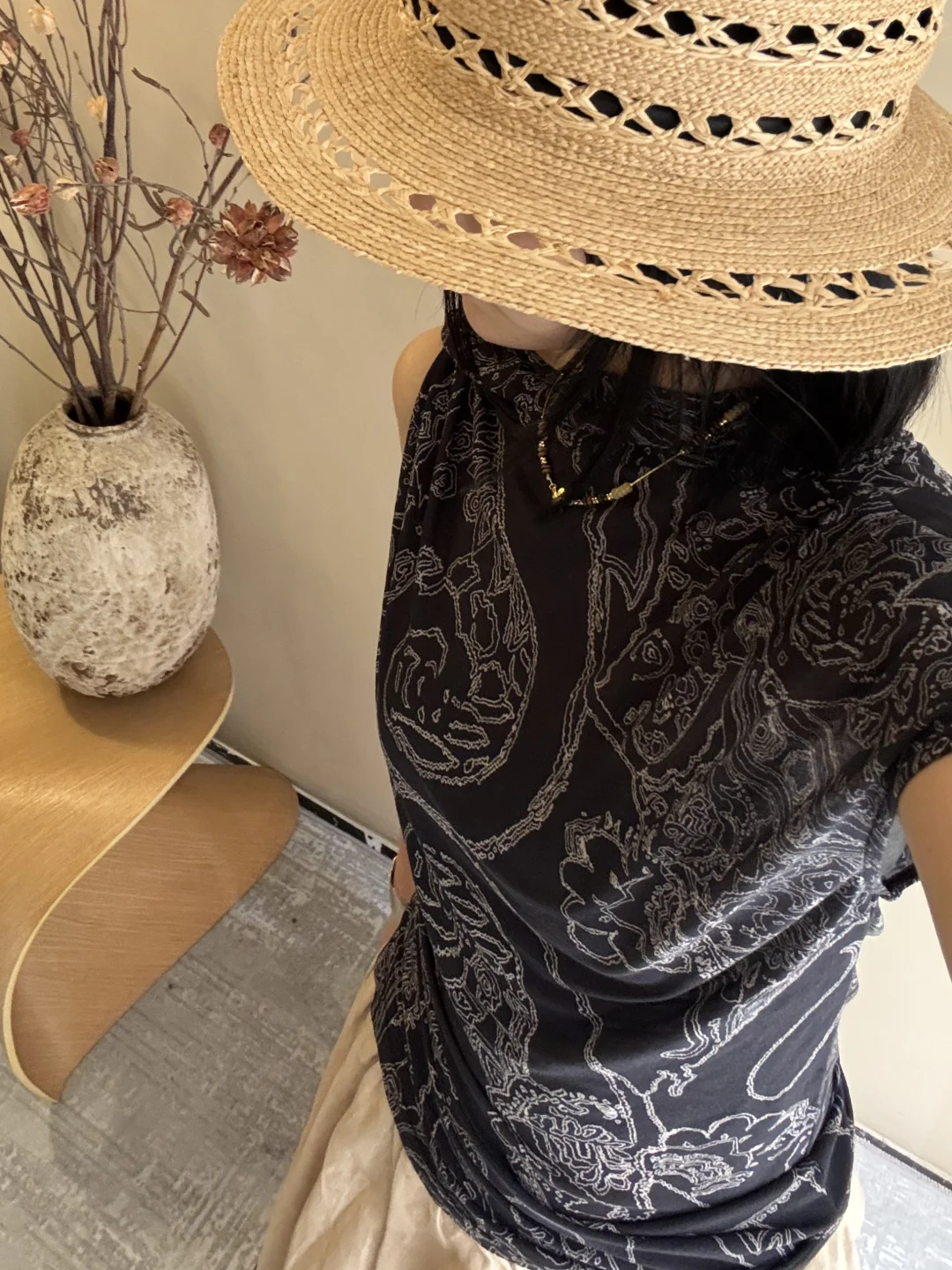 RODERIC WONG｜不规则斜肩印花造型上衣