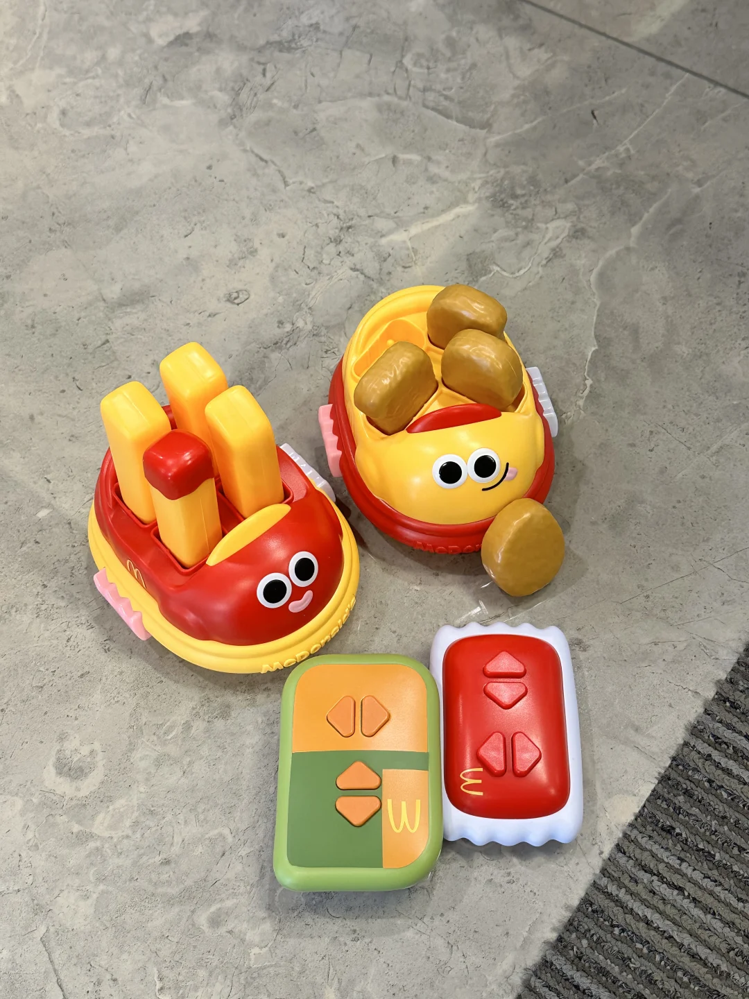 崽办公室玩到不知道天地为何物了....??