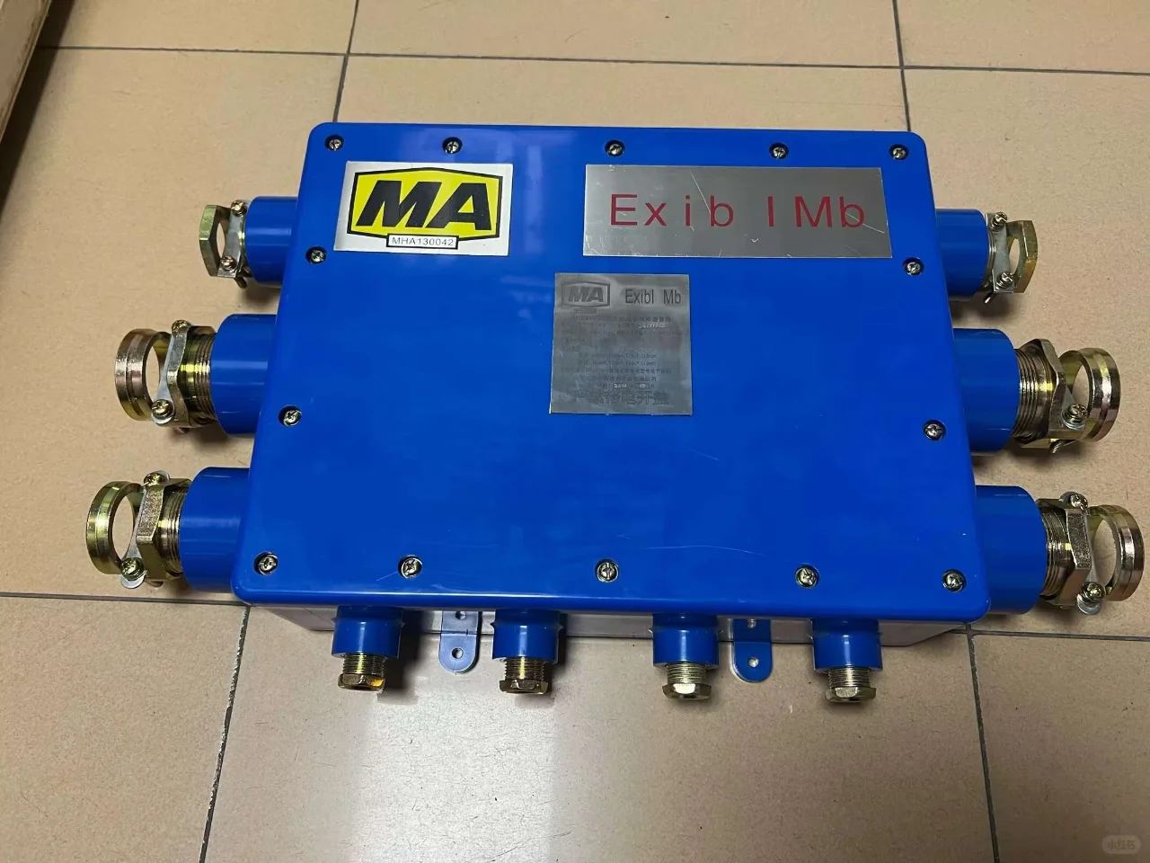 KHX50-50路矿用EX防爆型通讯线路防雷箱
