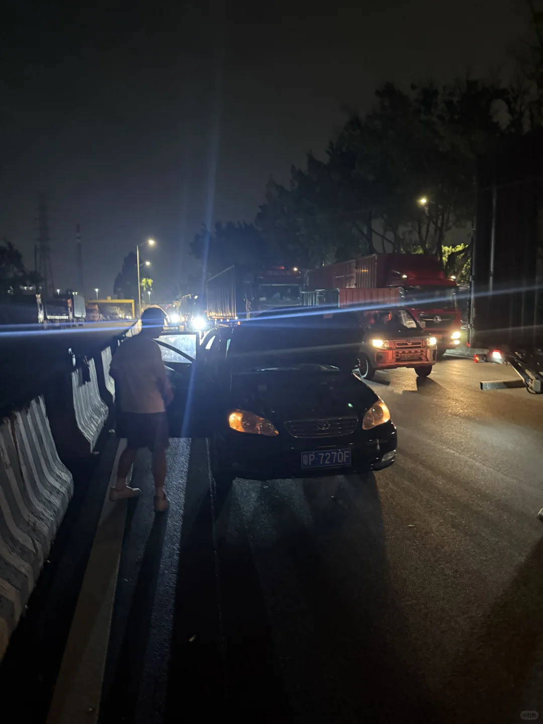 高速路上抛锚⚓️是一种什么样体验