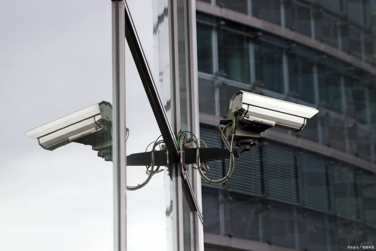 周界报警监控摄像是一种非常重要的安防设备