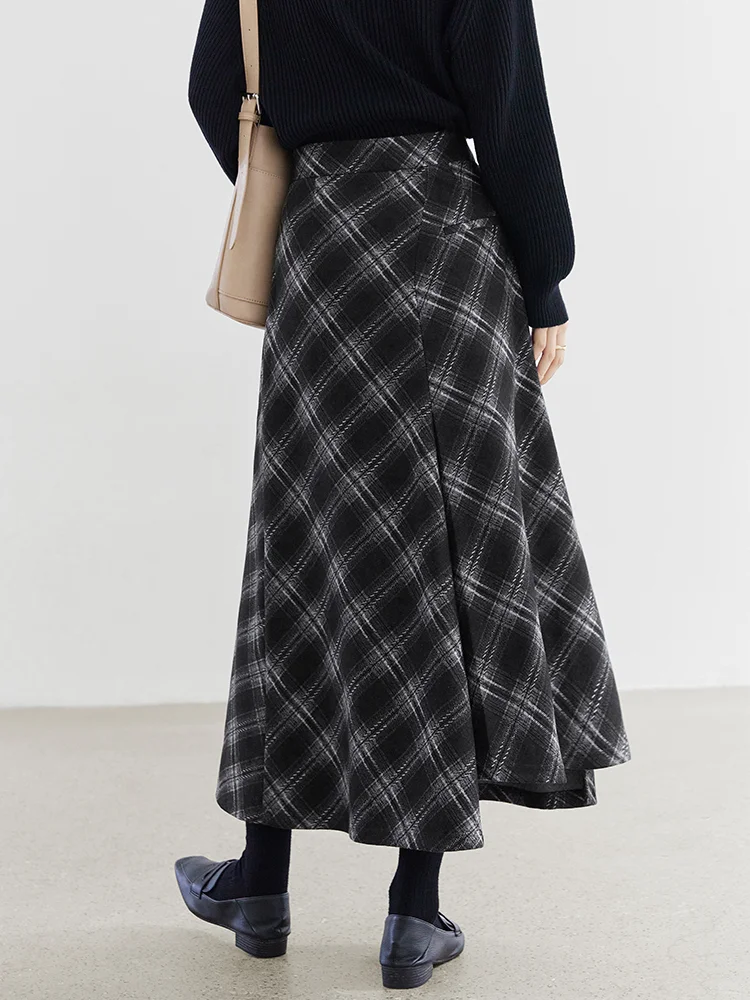 对白DUIBAI｜“格纹艺术家”不对称压褶半裙