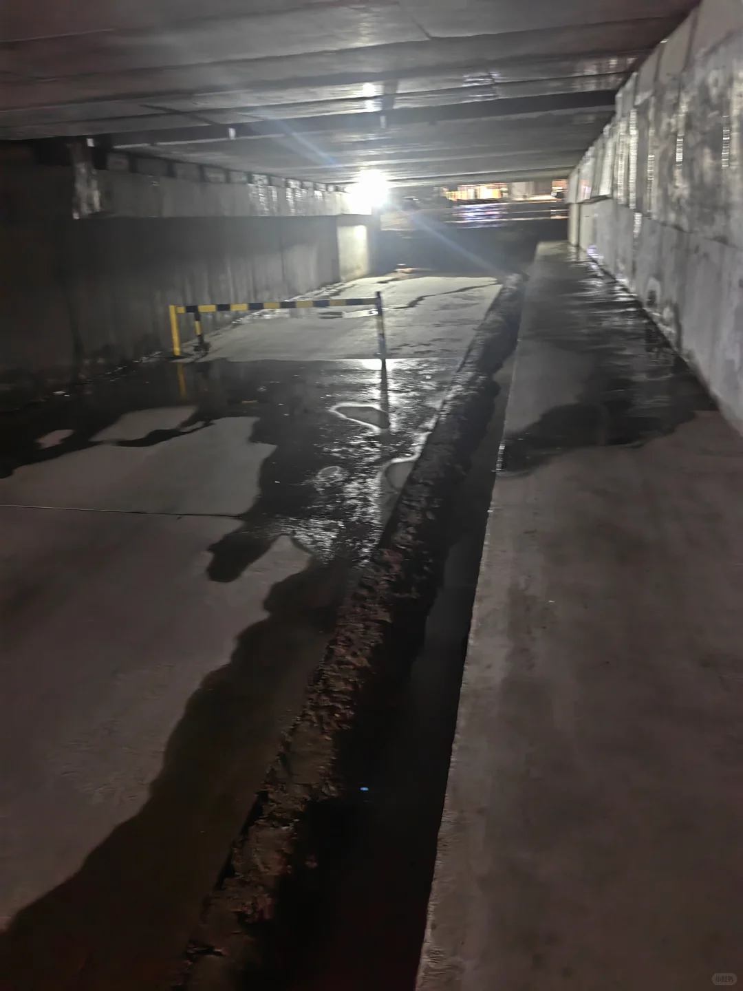 山东菏泽梁山高速服务区有点意思