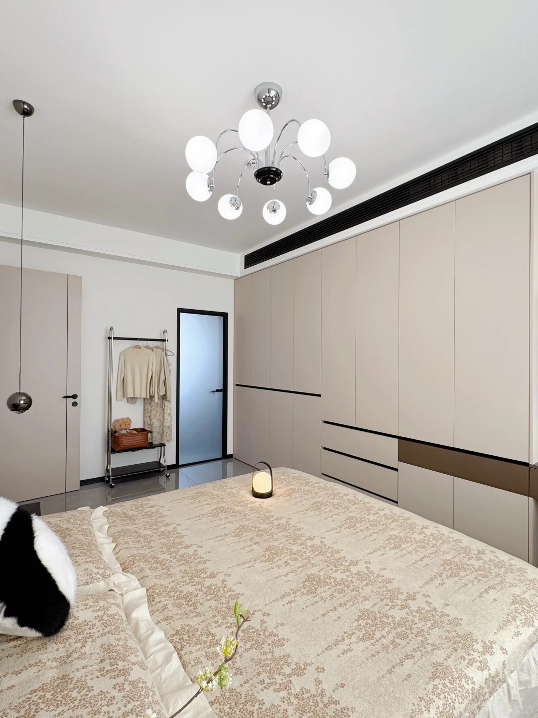 卧室3.3m做了床尾衣柜,超实用‼️【附尺寸】