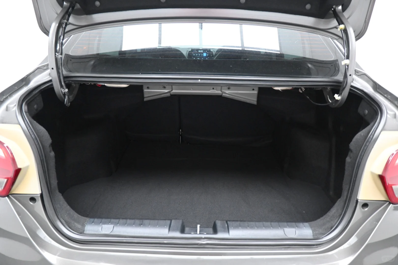 2017 Proton Persona 1.6 Premium ?