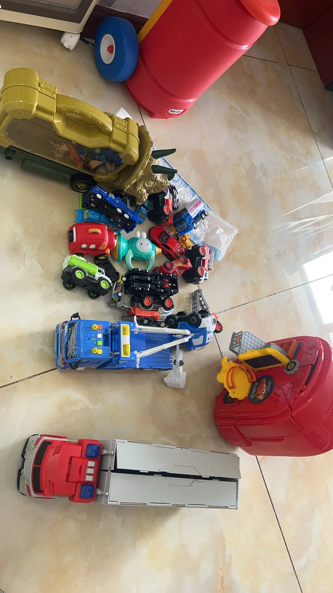 有没有要玩具的，免费送