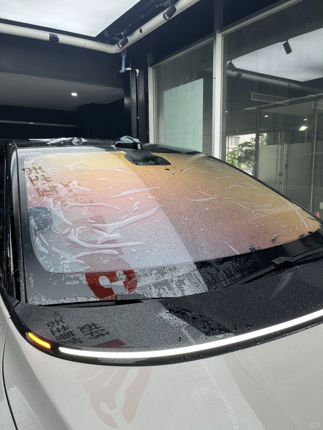 3M臻选系列隔热膜会一直变色吗？