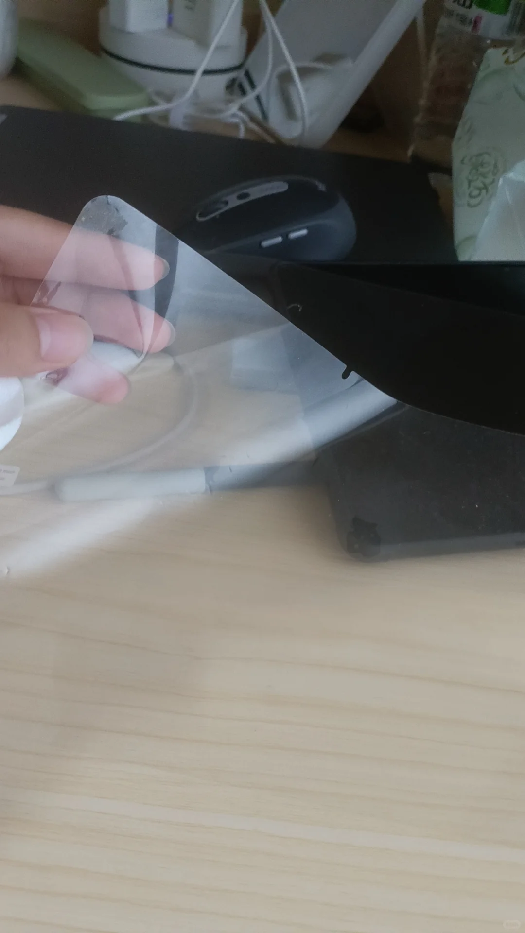 气笑了，发现用了这么久的膜是塑料