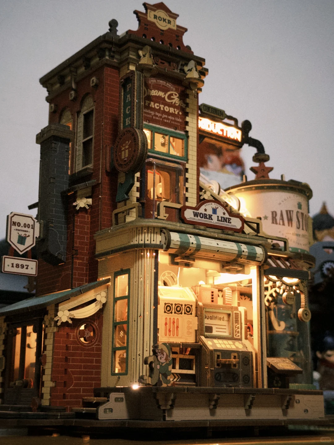 ?把童话里的礼物工厂搬回家啦