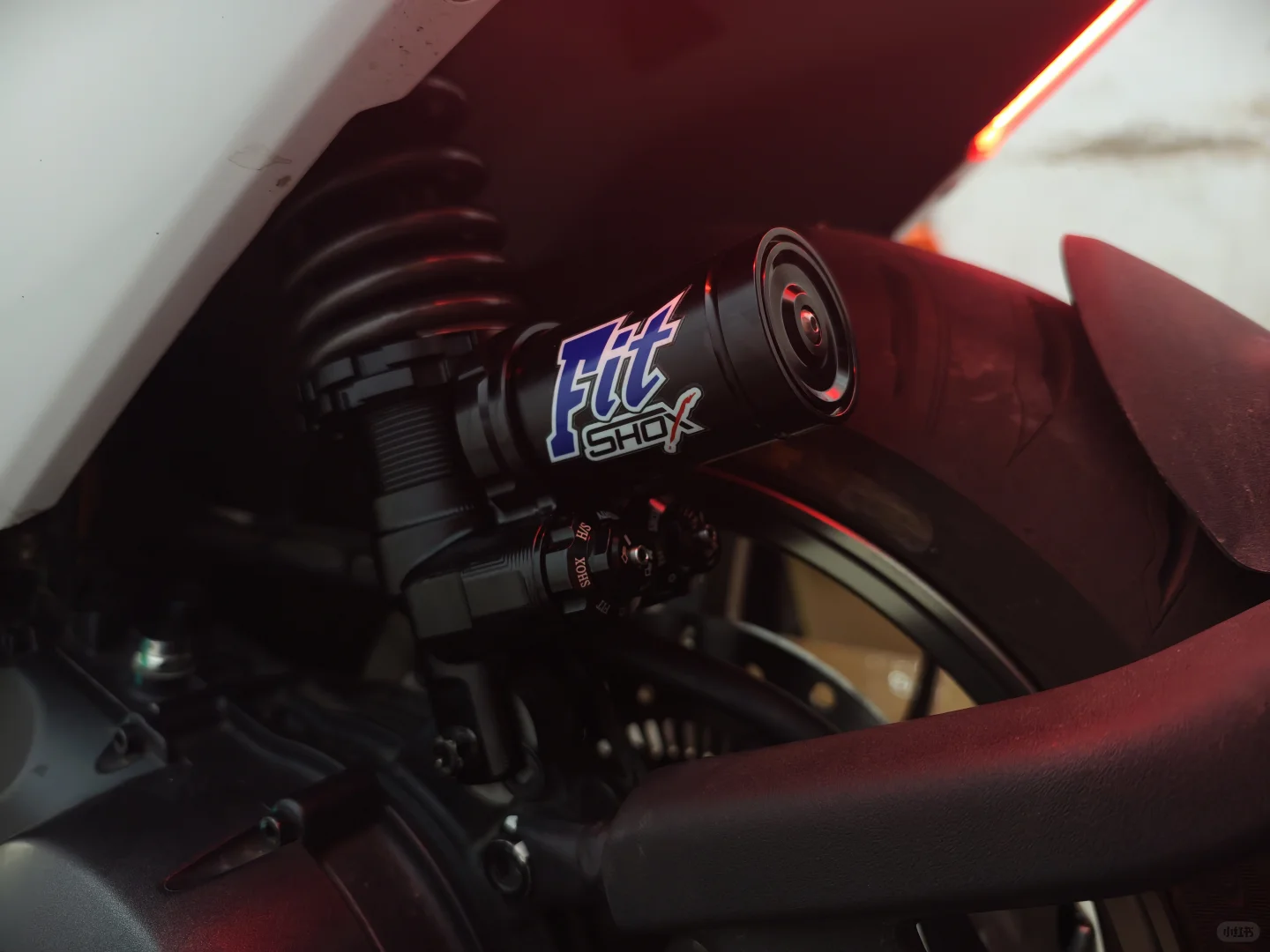 极核AE7单枪台湾减震Fitshox