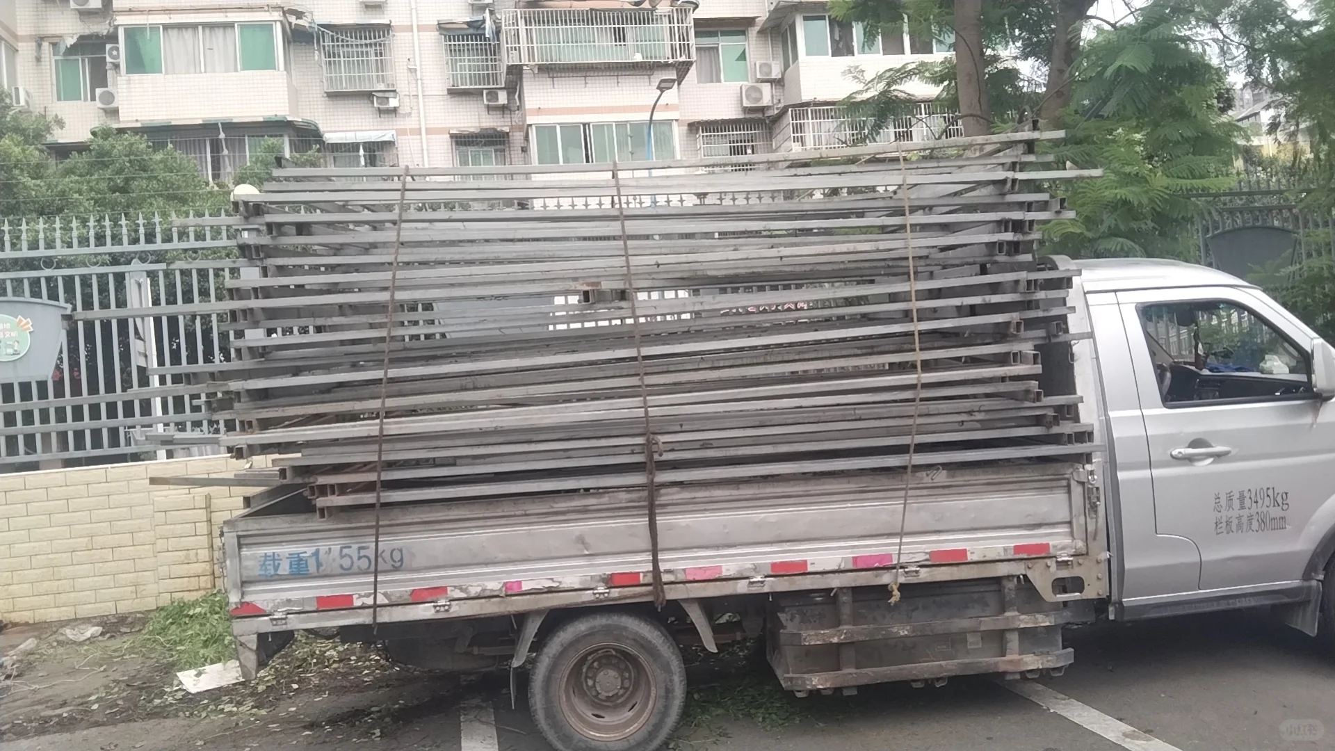 铝合金门窗防护栏拆除回收