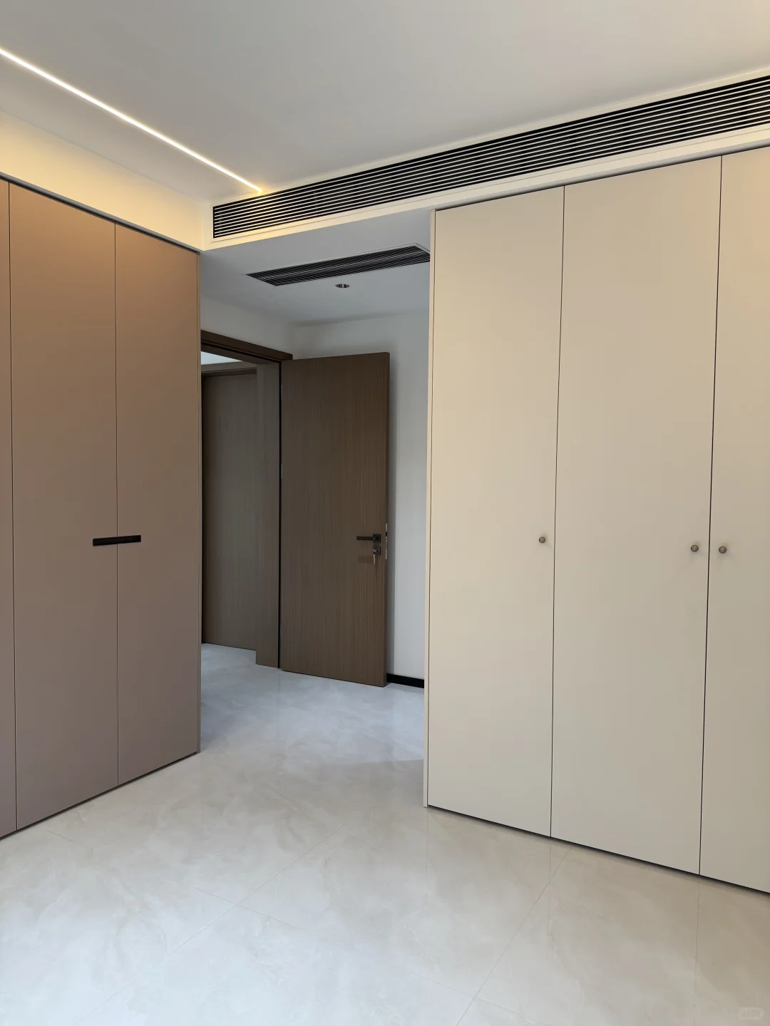 为了增加收纳，主卧衣柜就这样做吧