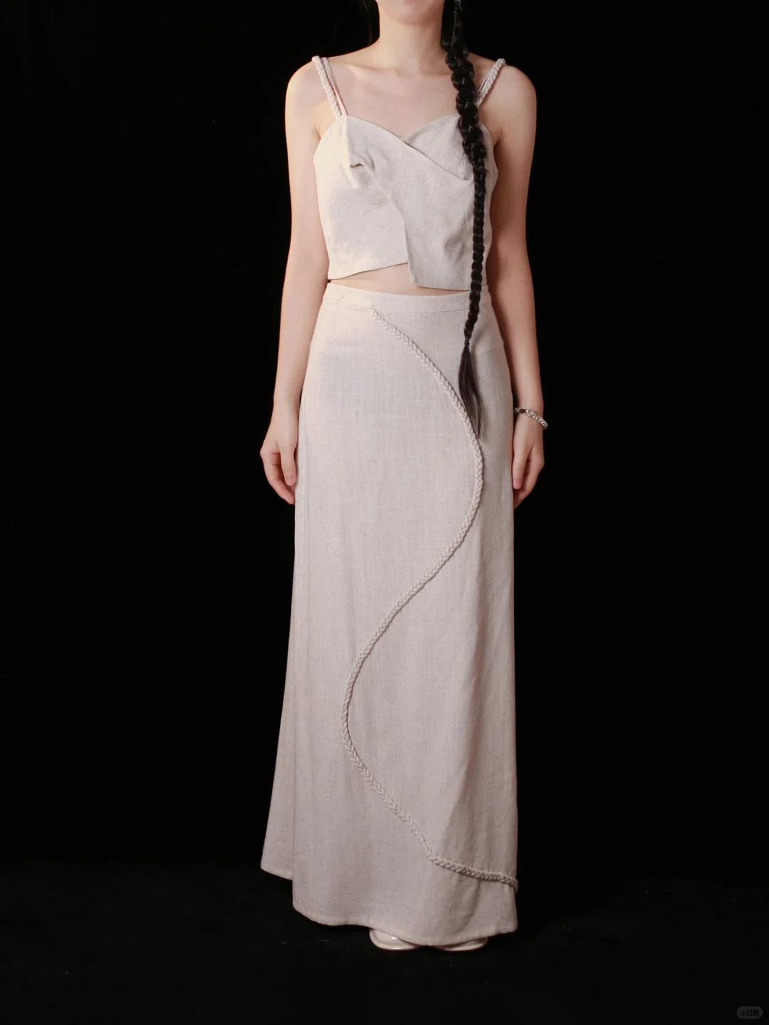 利用辫子做的线条分割设计感的一套