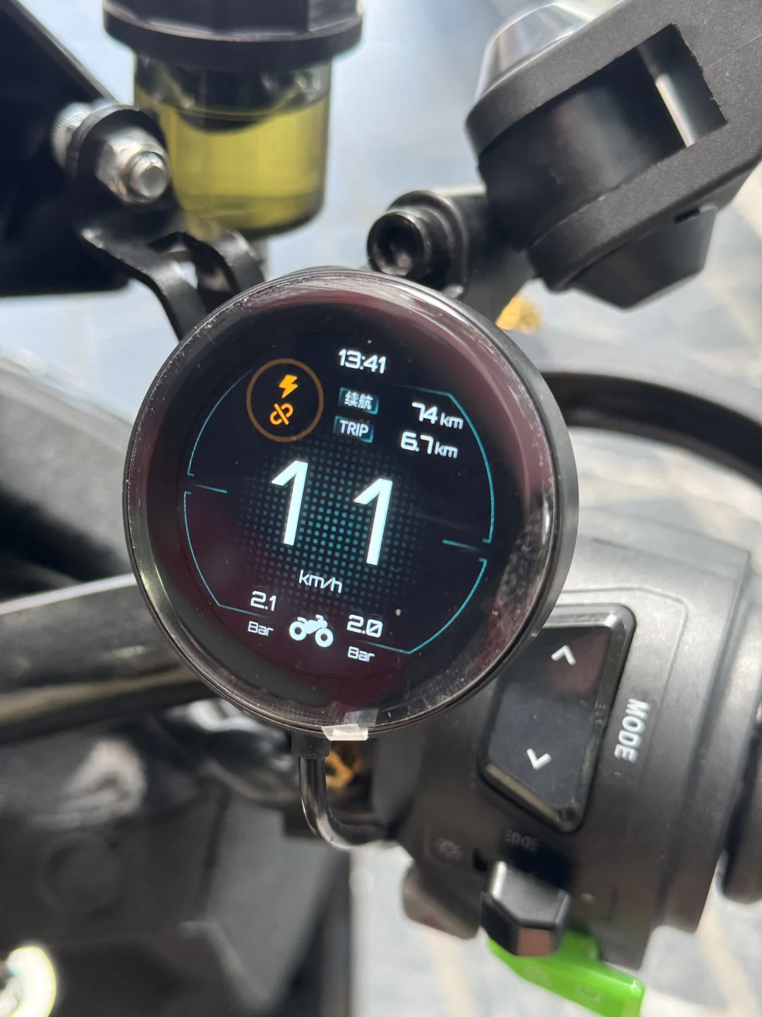 这是最近比较火的小仪表吗