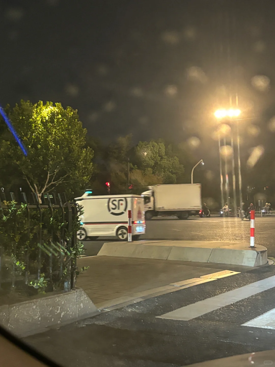 顺丰用上自动驾驶啦？