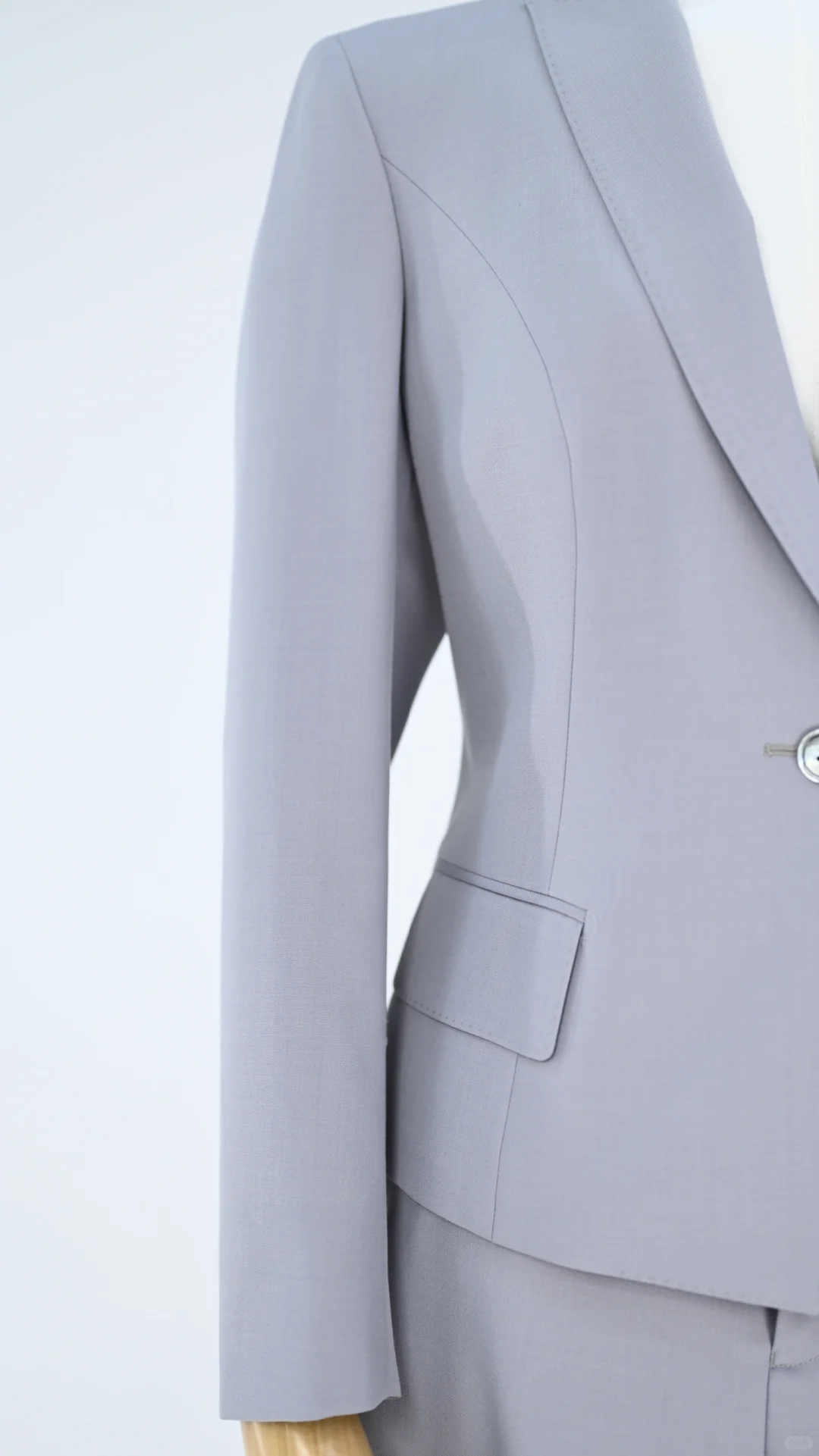 职场通勤穿搭丨早春高智感西装套装?